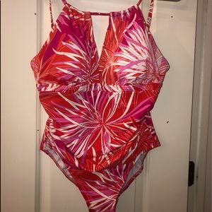 CORAL ONE PIECE SWIMSUIT